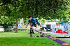 slacklines-new-zealand-trickline-slackline-tricks-chest-bounce